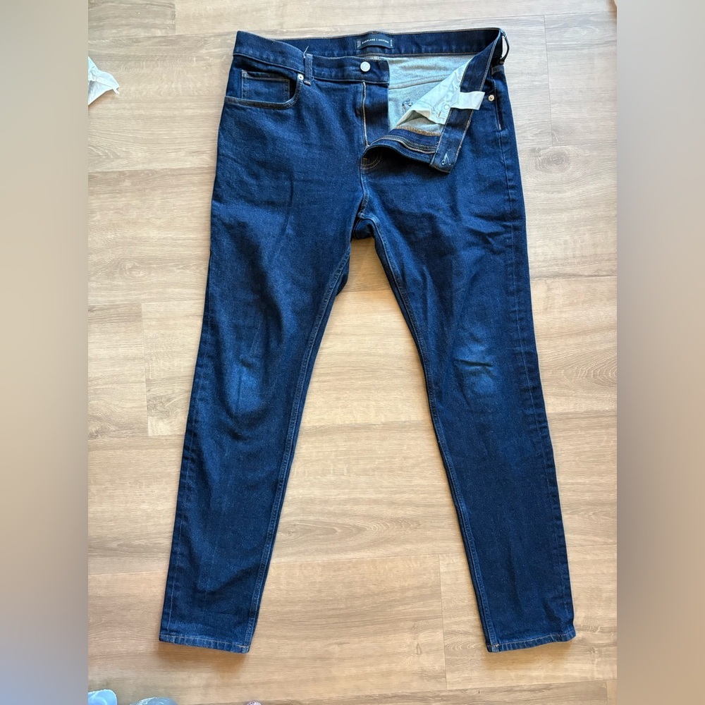 Everlane Men’s 4-Way-stretch skinny jeans